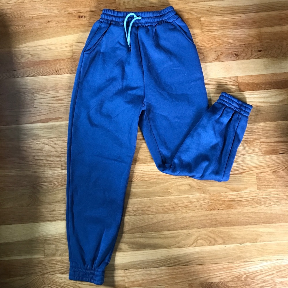 navy blue sweatpants